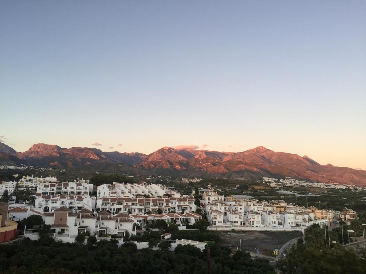 Hostal Avalon Nerja Exterior foto