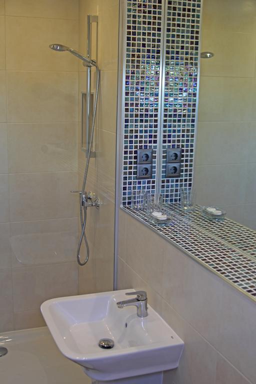Hostal Avalon Nerja Quarto foto