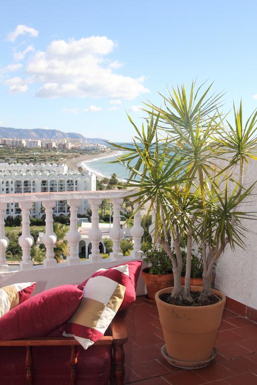Hostal Avalon Nerja Exterior foto